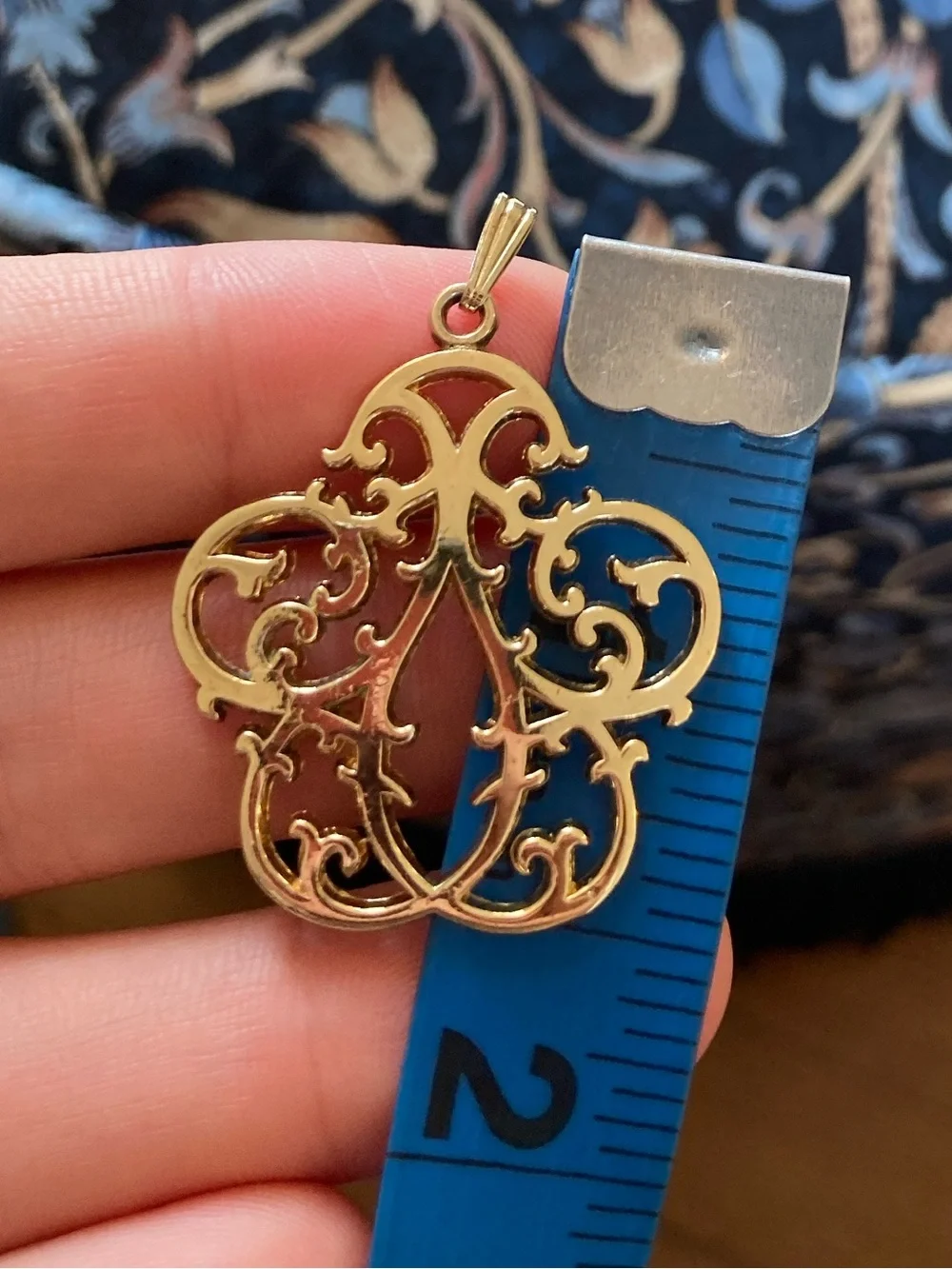 Vintage Gold & Sterling Fleur de Lis Filagree Pendant
